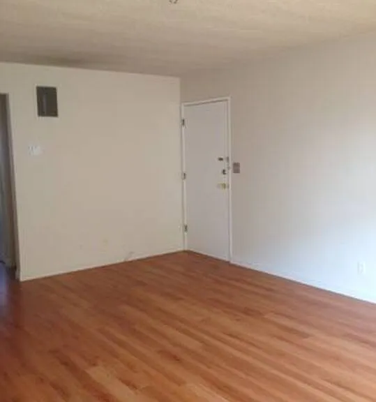 1120 San Rafael Ave #G — Photo 1