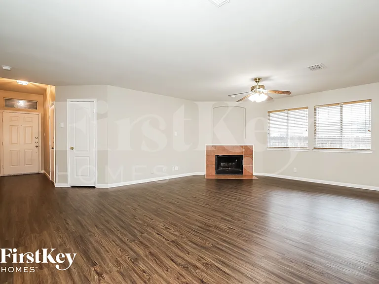 237 Val Verde Dr — Photo 4