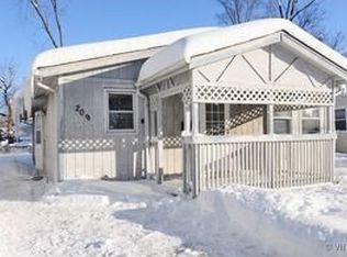 209 Clifton Dr, Round Lake Park, IL