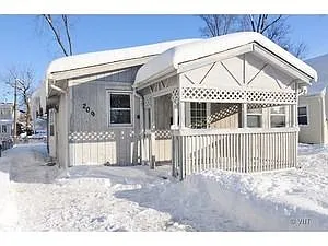 209 Clifton Dr photo 1