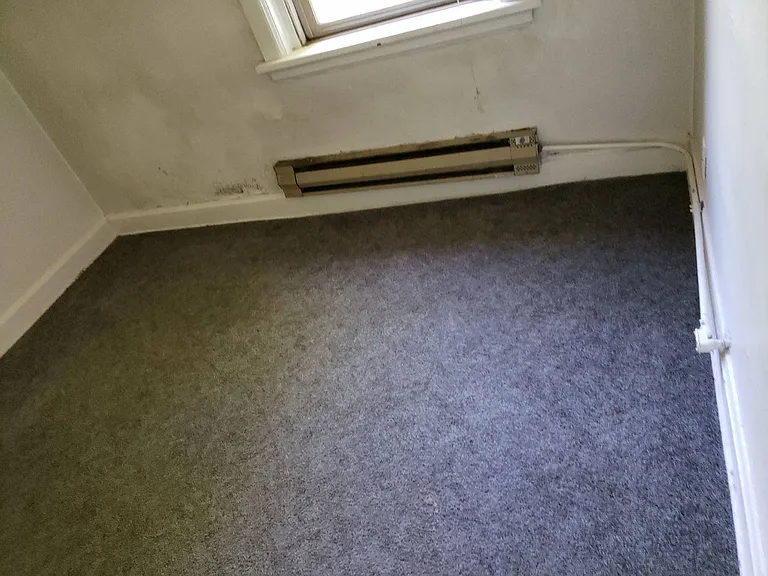 405 NE Oak St — Photo 39