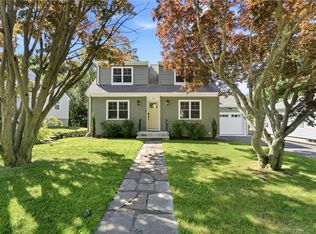 172 Bay View Ave, Bristol, RI 02809