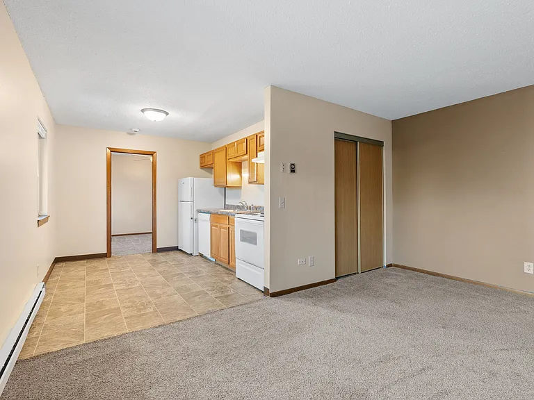 Summit Park Apartments — Photo 22