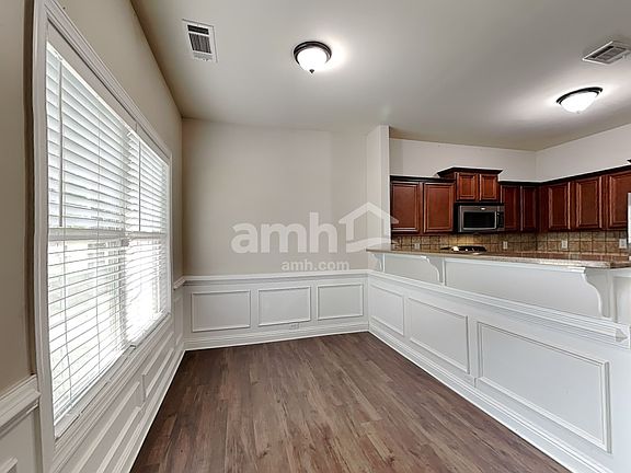 5th image of 5203 Catrina Way
