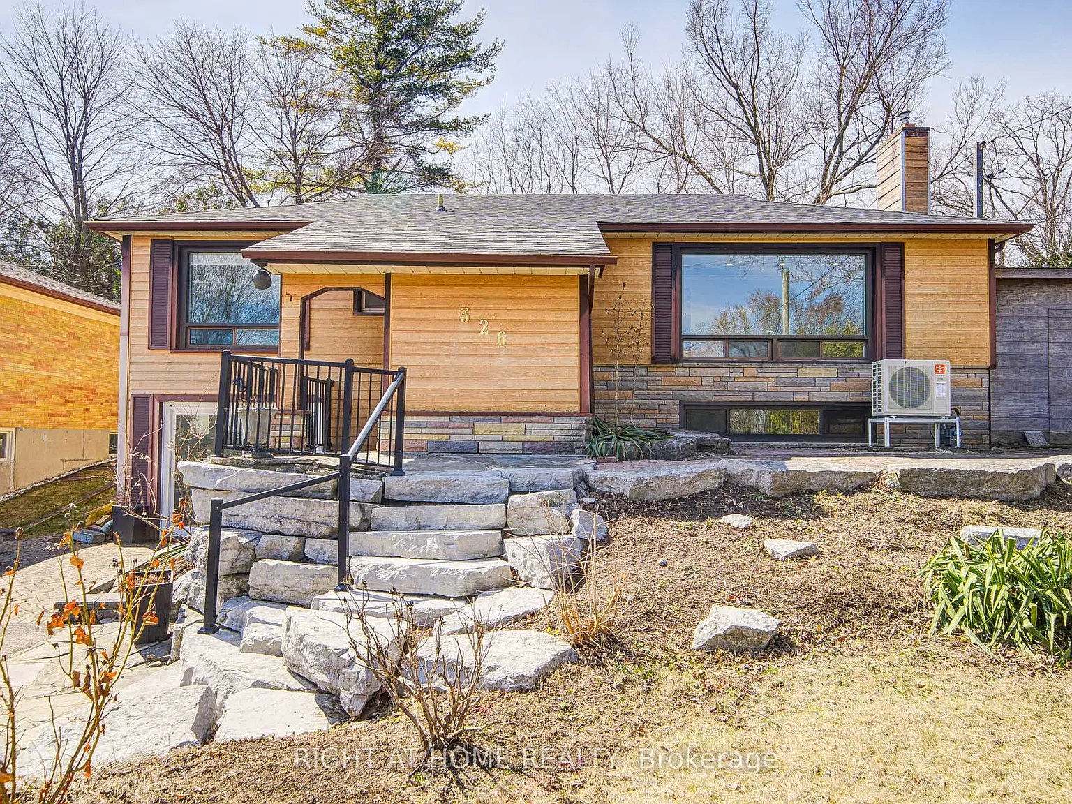 3 bed, $3,400 — Photo 1