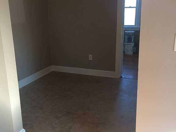 5th image of 569 Guilford Ave