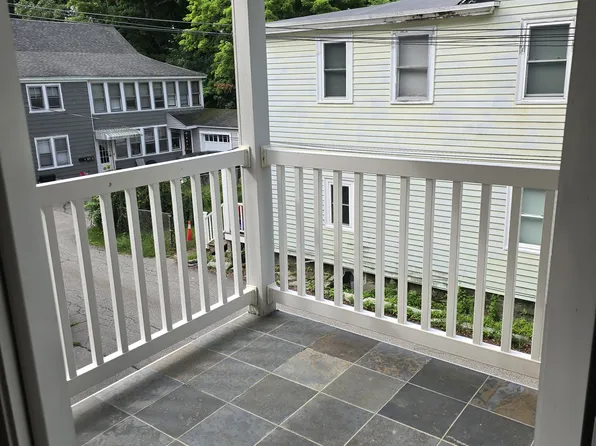 5 Spring St APT C, Newmarket, NH 03857