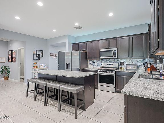 5th image of 30159 W CLARENDON Avenue