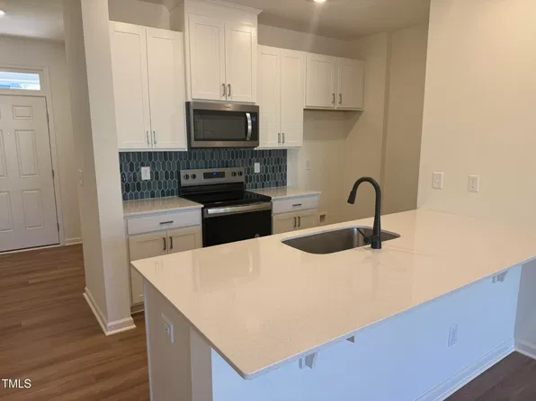 168 Parker Ln, Mebane, NC 27302