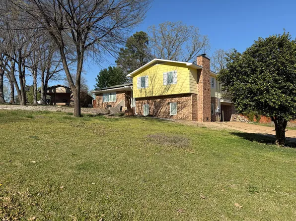1225 Dogwood Dr, Batesville, AR 72501