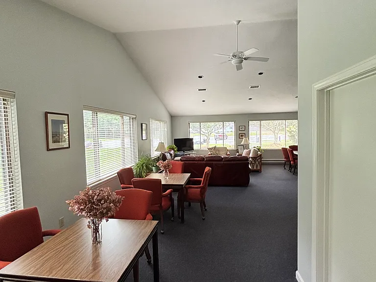 30 Crescent Ln — Photo 22