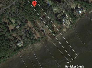 1976 Long Creek Rd, Wadmalaw Island, SC 29487