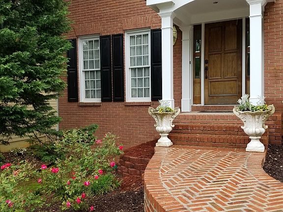 Portico added in 2016