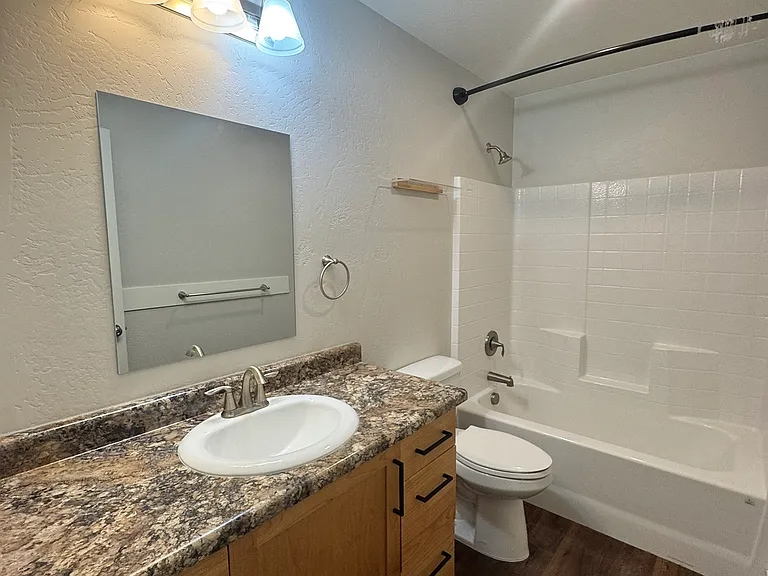 836 Almo Ave — Photo 19