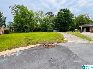 764 Belmont Cir #11, Bessemer, AL 35023