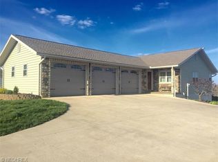 4810 Huggins Rd, Zanesville, OH 43701