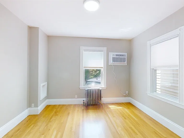 50 Beacon St #1 — Photo 6
