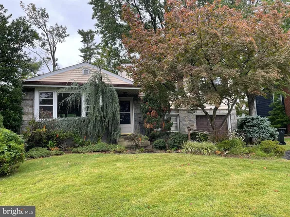 201 Lilac Ln, Cinnaminson, NJ 08077