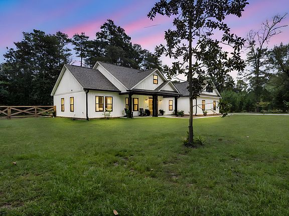 2nd image of 182 Longleaf Dr