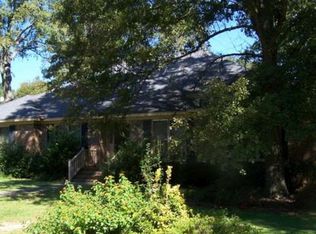 1921-A Buck Ln, Albany, GA 31707