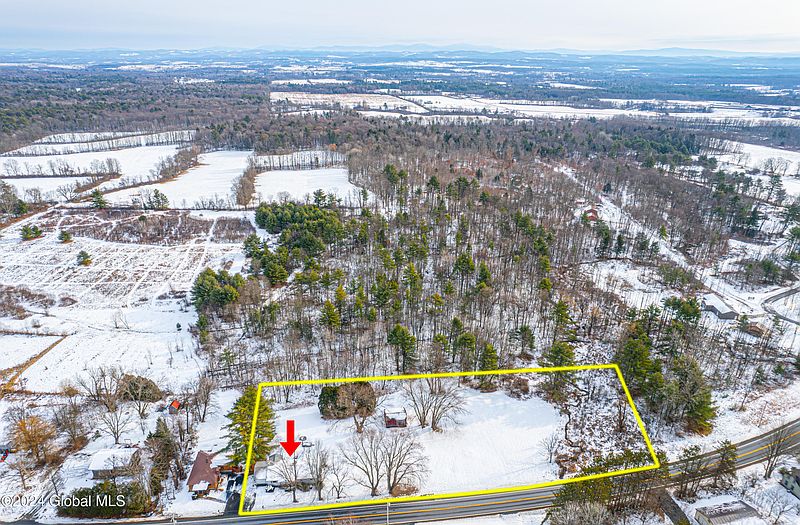 3rd image of 378 Gansevoort Road