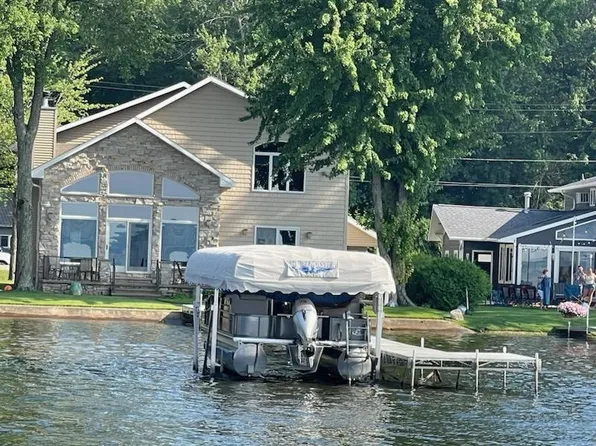 W5706 Cedar Ave, Shawano, WI 54166