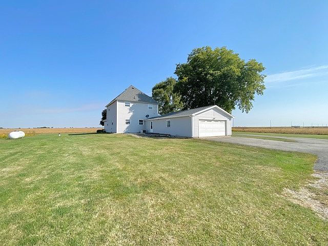 2nd image of 1413 2200th Rd