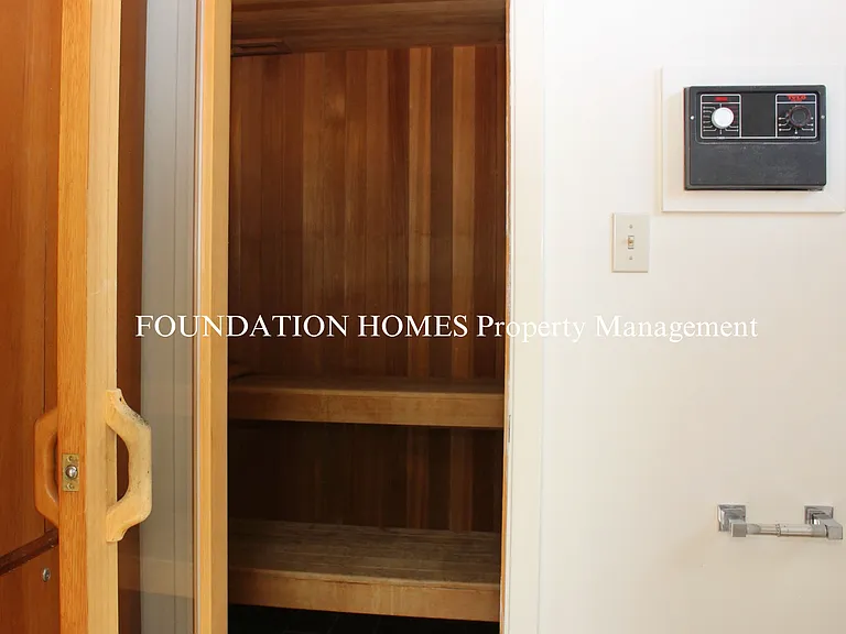 33 College Ct — Photo 9