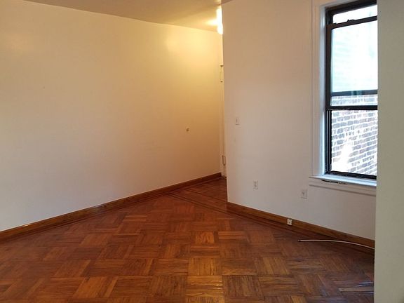 2nd image of 3095 35th St APT 2R
