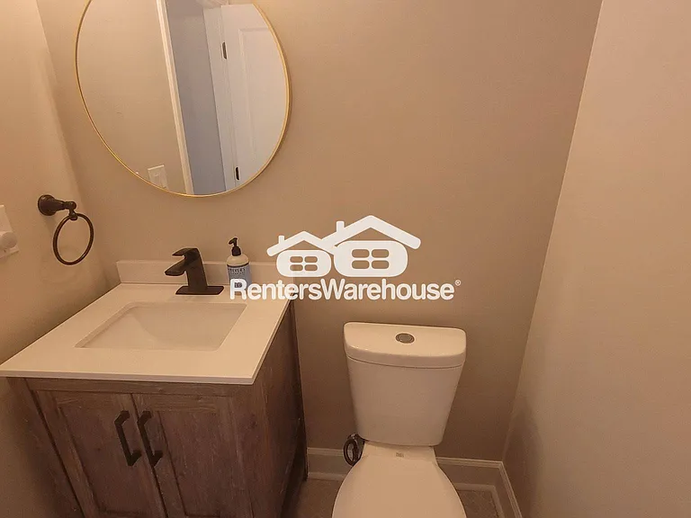 375 Highland Ave NE #920 — Photo 6