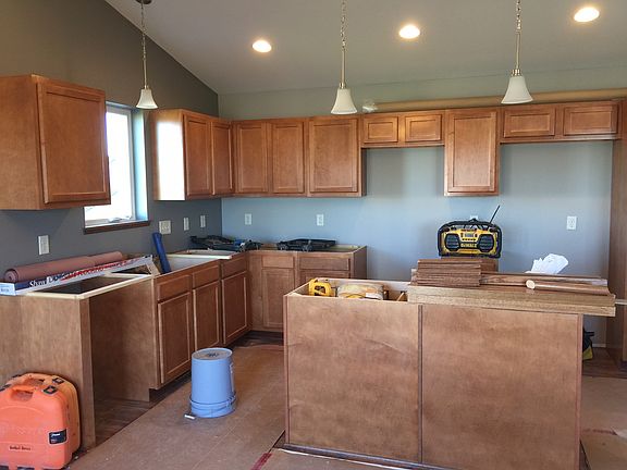 3rd image of 604 Dogleg St