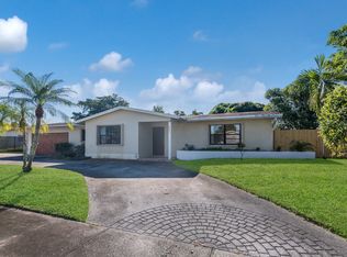 6880 Curry Cir, Margate, FL 33068