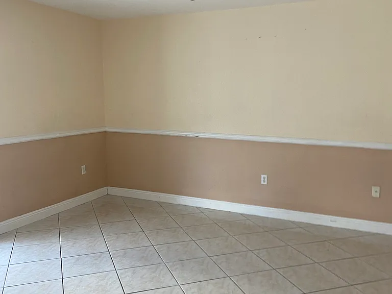 10925 W Okeechobee Rd #202 — Photo 15