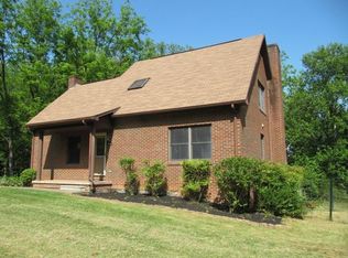 4364 Pitzer Rd, Roanoke, VA 24014