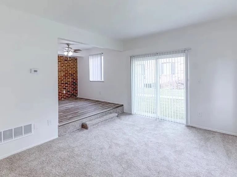 Riverside Townhomes — Photo 7
