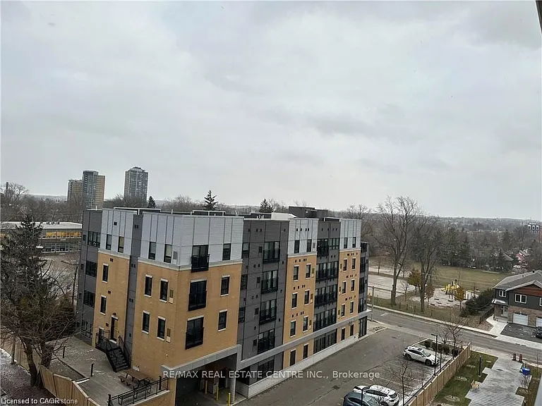 741 King St W #508 — Photo 5