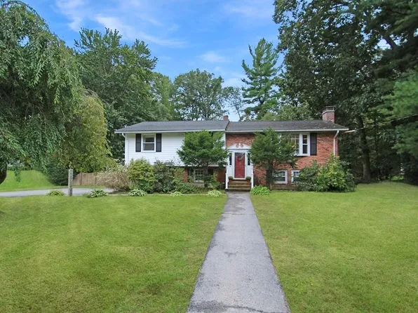12 Prairie Rd, Chelmsford, MA 01824