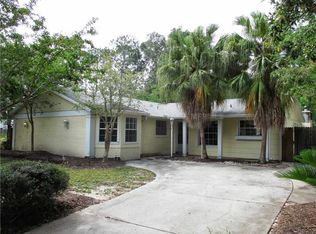 8861 Oak Cir, Tampa, FL 33615