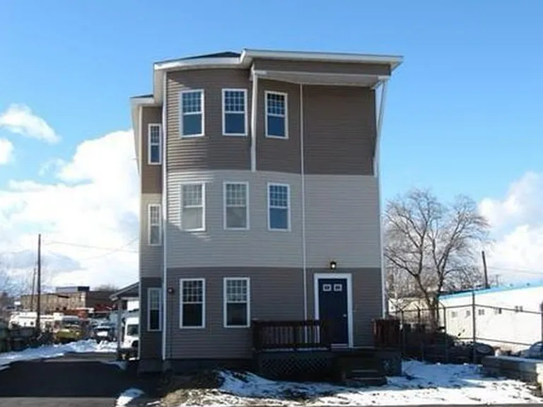 539 Southbridge St #1 — Photo 8