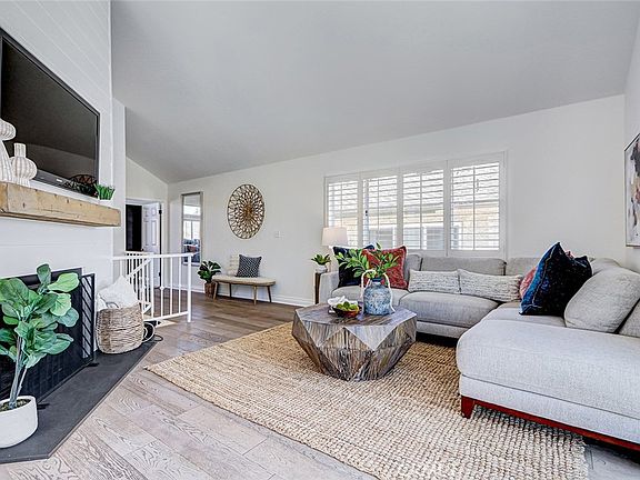 3rd image of 1909 Mathews Ave #A
