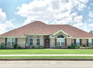 21874 Silver Oaks Cir, Athens, AL 35613