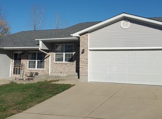 865A Country View Ln, Marthasville, MO 63357