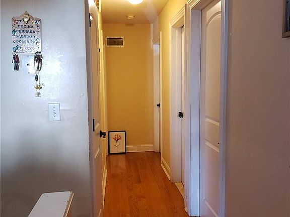 5th image of 21-18 146th St