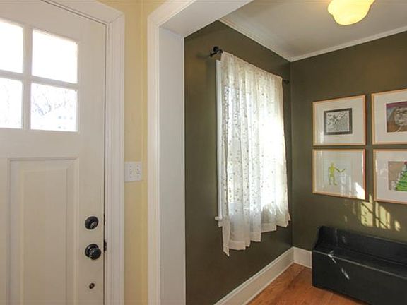 3rd image of 416 N Oak Park Ave