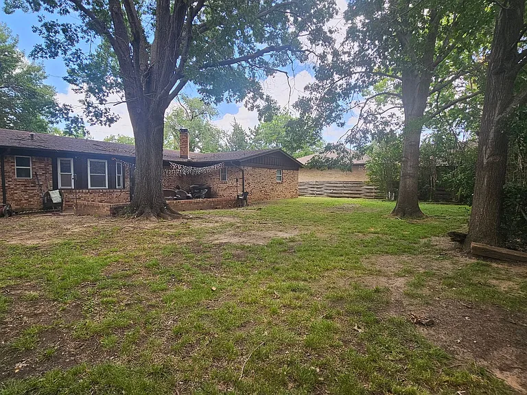 425 Mimosa Dr — Photo 28