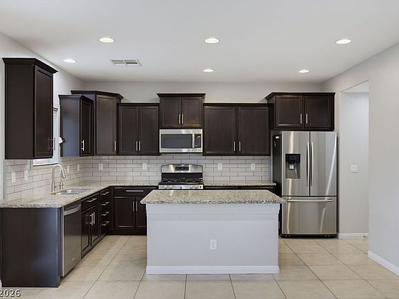 5th image of 8115 Turquoise Tide Dr