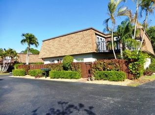 170 Cypress Way E APT C, Naples, FL 34110