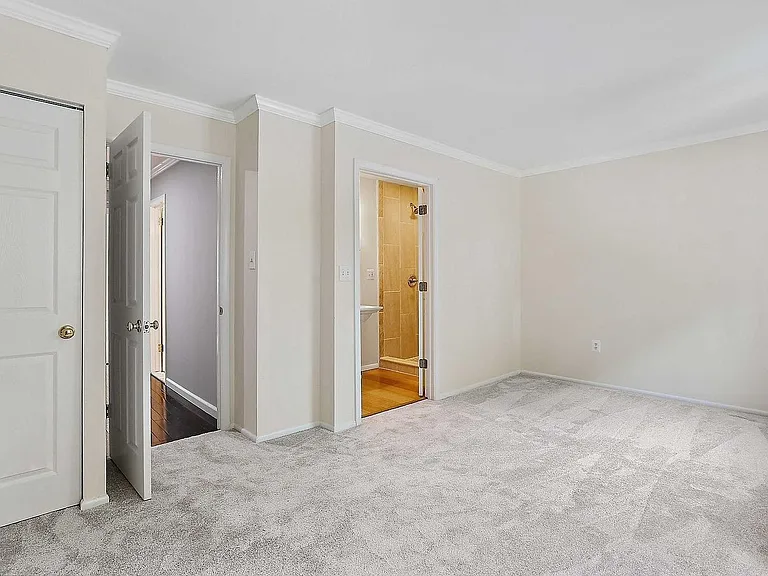 7008 Sherwood Rd #36 — Photo 20