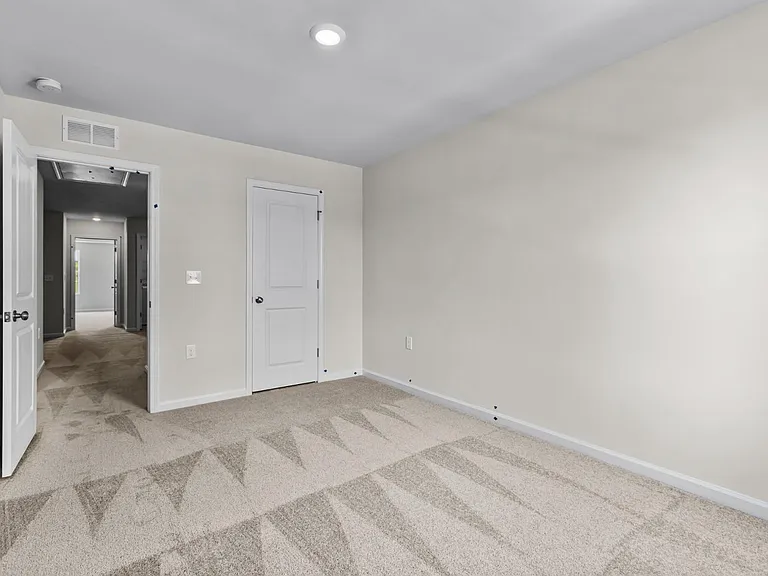 5104 Anamosa St — Photo 18