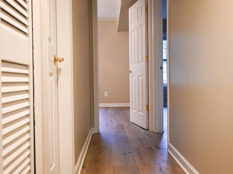 Hallway to bedrooms